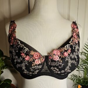 Enchanted Elegant Black Floral Lace Demi Bra